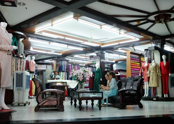 A Dong Silk – Trải nghiệm may đo truyền thống, lưu giữ ký ức Hội An